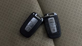 Used 2012 Hyundai Verna [2011-2015] Fluidic 1.6 CRDi SX Diesel Manual extra CAR KEY VIEW