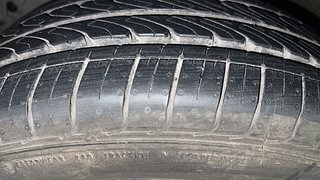 Used 2012 Maruti Suzuki Ertiga [2012-2015] Vxi Petrol Manual tyres LEFT FRONT TYRE TREAD VIEW