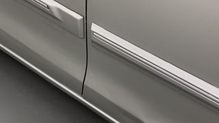 Used 2012 Maruti Suzuki Ertiga [2012-2015] Vxi Petrol Manual dents MINOR SCRATCH