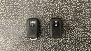 Used 2019 Maruti Suzuki Baleno [2015-2019] Alpha Petrol Petrol Manual extra CAR KEY VIEW