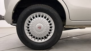 Used 2016 Maruti Suzuki Alto 800 [2016-2019] VXI (O) Petrol Manual tyres RIGHT REAR TYRE RIM VIEW