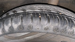 Used 2022 Renault Kwid 1.0 RXT AMT SCE Petrol Automatic tyres LEFT REAR TYRE TREAD VIEW