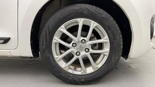 Used 2020 Maruti Suzuki Swift [2017-2021] ZXi AMT Petrol Automatic tyres RIGHT FRONT TYRE RIM VIEW