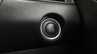 Used 2020 Maruti Suzuki Swift [2017-2021] ZXi AMT Petrol Automatic top_features Keyless start