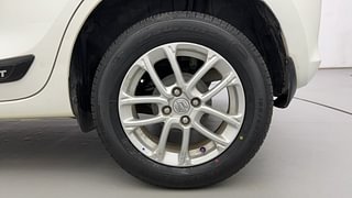 Used 2020 Maruti Suzuki Swift [2017-2021] ZXi AMT Petrol Automatic tyres LEFT REAR TYRE RIM VIEW
