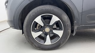Used 2017 Tata Nexon [2017-2020] XZ Plus Petrol Petrol Manual tyres LEFT FRONT TYRE RIM VIEW