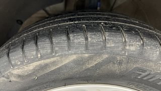 Used 2020 Maruti Suzuki Swift [2017-2021] ZXi AMT Petrol Automatic tyres LEFT FRONT TYRE TREAD VIEW