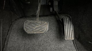 Used 2020 Maruti Suzuki Swift [2017-2021] ZXi AMT Petrol Automatic interior PEDALS VIEW
