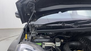 Used 2017 Tata Nexon [2017-2020] XZ Plus Petrol Petrol Manual engine ENGINE RIGHT SIDE HINGE & APRON VIEW