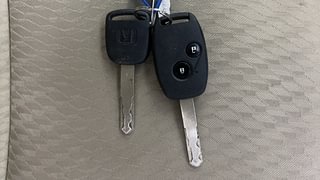 Used 2013 Honda Amaze [2013-2016] 1.2 S i-VTEC Petrol Manual extra CAR KEY VIEW