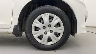 Used 2013 Honda Amaze [2013-2016] 1.2 S i-VTEC Petrol Manual tyres RIGHT FRONT TYRE RIM VIEW