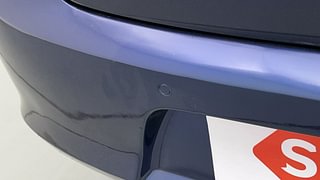 Used 2022 Maruti Suzuki Swift VXI Petrol Manual top_features Parking sensors