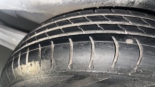 Used 2015 Maruti Suzuki Wagon R 1.0 [2013-2019] LXi CNG Petrol+cng Manual tyres LEFT REAR TYRE TREAD VIEW