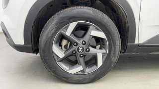 Used 2019 Hyundai Venue [2019-2022] SX Plus 1.0 Turbo DCT Petrol Automatic tyres LEFT FRONT TYRE RIM VIEW