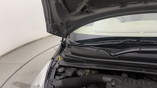 Used 2010 Hyundai i10 [2010-2016] Magna 1.2 Petrol Petrol Manual engine ENGINE RIGHT SIDE HINGE & APRON VIEW