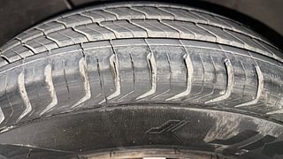 Used 2019 Hyundai New Santro 1.1 Magna CNG Petrol+cng Manual tyres RIGHT FRONT TYRE TREAD VIEW