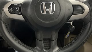 Used 2013 Honda Amaze [2013-2016] 1.2 S i-VTEC Petrol Manual top_features Steering mounted controls