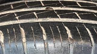 Used 2022 Renault Triber RXL Petrol Manual tyres RIGHT REAR TYRE TREAD VIEW
