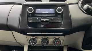 Used 2022 Renault Triber RXL Petrol Manual interior MUSIC SYSTEM & AC CONTROL VIEW