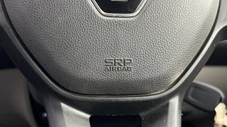 Used 2022 Renault Triber RXL Petrol Manual top_features Airbags