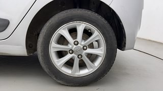 Used 2014 Hyundai Grand i10 [2013-2017] Asta AT 1.2 Kappa VTVT Petrol Automatic tyres LEFT REAR TYRE RIM VIEW
