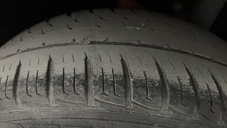 Used 2017 Maruti Suzuki Vitara Brezza [2016-2020] LDi (O) Diesel Manual tyres LEFT REAR TYRE TREAD VIEW