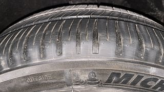 Used 2016 Honda City [2014-2017] V Petrol Manual tyres RIGHT FRONT TYRE TREAD VIEW
