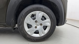 Used 2022 Renault Kwid 1.0L RXT(O) AMT Petrol Automatic tyres RIGHT FRONT TYRE RIM VIEW