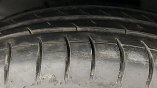 Used 2016 Hyundai Grand i10 [2013-2017] Sportz 1.2 Kappa VTVT Petrol Manual tyres LEFT FRONT TYRE TREAD VIEW