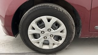 Used 2016 Hyundai Grand i10 [2013-2017] Sportz 1.2 Kappa VTVT Petrol Manual tyres LEFT FRONT TYRE RIM VIEW