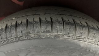 Used 2011 Hyundai i10 [2010-2016] Sportz 1.2 Petrol Petrol Manual tyres RIGHT REAR TYRE TREAD VIEW