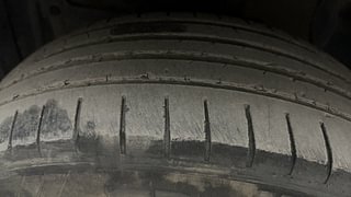 Used 2017 Maruti Suzuki Vitara Brezza [2016-2020] LDi (O) Diesel Manual tyres LEFT FRONT TYRE TREAD VIEW