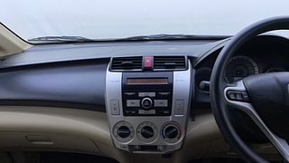 Used 2016 Honda City [2014-2017] V Petrol Manual interior MUSIC SYSTEM & AC CONTROL VIEW