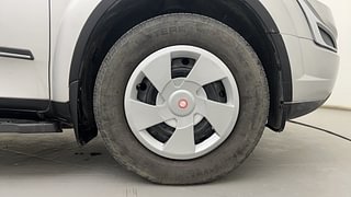 Used 2016 Mahindra XUV500 [2015-2018] W6 Diesel Manual tyres RIGHT FRONT TYRE RIM VIEW