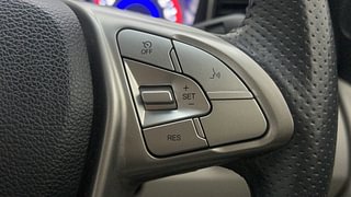 Used 2022 Mahindra XUV 300 W8 (O) Petrol Petrol Manual top_features Cruise control