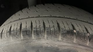 Used 2017 Maruti Suzuki Vitara Brezza [2016-2020] LDi (O) Diesel Manual tyres RIGHT REAR TYRE TREAD VIEW