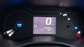 Used 2022 Renault Kwid 1.0L RXT(O) AMT Petrol Automatic interior CLUSTERMETER VIEW
