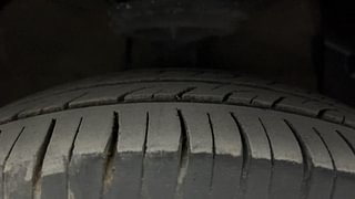 Used 2015 Hyundai Grand i10 [2013-2017] Asta AT 1.2 Kappa VTVT Petrol Automatic tyres RIGHT FRONT TYRE TREAD VIEW