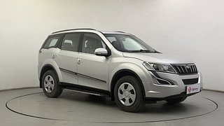 Used 2016 Mahindra XUV500 [2015-2018] W6 Diesel Manual exterior RIGHT FRONT CORNER VIEW