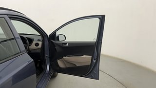Used 2016 Hyundai Grand i10 [2013-2017] Sportz 1.2 Kappa VTVT Petrol Manual interior RIGHT FRONT DOOR OPEN VIEW