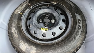 Used 2017 Maruti Suzuki Swift Dzire ZXI Petrol Manual tyres SPARE TYRE VIEW
