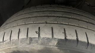 Used 2017 Maruti Suzuki Vitara Brezza [2016-2020] LDi (O) Diesel Manual tyres RIGHT FRONT TYRE TREAD VIEW