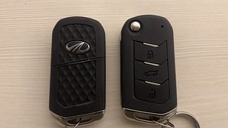 Used 2022 Mahindra XUV 300 W8 (O) Petrol Petrol Manual extra CAR KEY VIEW