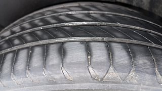 Used 2017 Volkswagen Polo [2015-2019] Highline1.2L (P) Petrol Manual tyres LEFT REAR TYRE TREAD VIEW