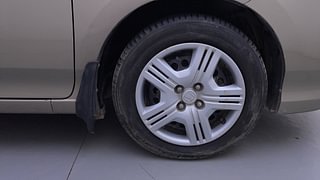 Used 2016 Honda City [2014-2017] V Petrol Manual tyres RIGHT FRONT TYRE RIM VIEW