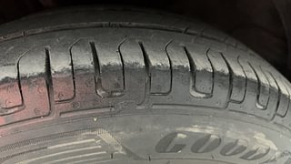 Used 2011 Hyundai i10 [2010-2016] Sportz 1.2 Petrol Petrol Manual tyres LEFT FRONT TYRE TREAD VIEW