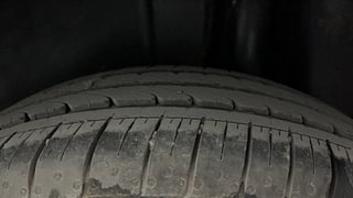 Used 2018 Maruti Suzuki Ciaz [2014-2017] VXi+ AT Petrol Automatic tyres LEFT REAR TYRE TREAD VIEW