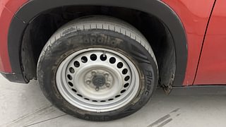 Used 2017 Maruti Suzuki Vitara Brezza [2016-2020] LDi (O) Diesel Manual tyres LEFT FRONT TYRE RIM VIEW