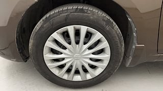 Used 2018 Maruti Suzuki Ciaz [2014-2017] VXi+ AT Petrol Automatic tyres LEFT FRONT TYRE RIM VIEW