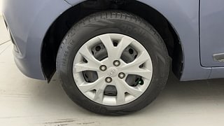 Used 2016 Hyundai Grand i10 [2013-2017] Sportz 1.2 Kappa VTVT Petrol Manual tyres LEFT FRONT TYRE RIM VIEW